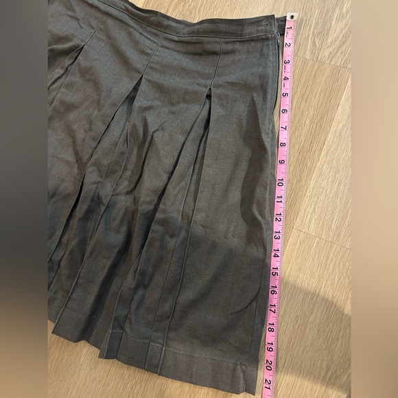 Lands end pleated uniform skirt - Picture 3 of 6